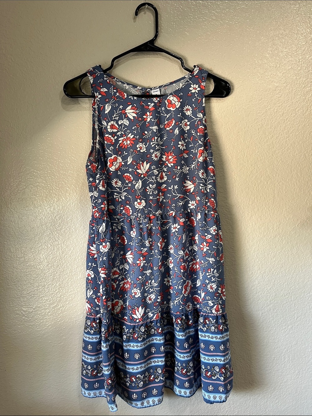 Old Navy Blue Floral Dress with Red & White Flowers Sz M Flowy Lightweight Boho